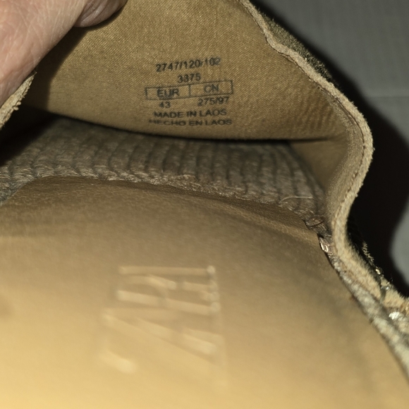 Zara Beige Suede Slide Sandals - Picture 2 of 4